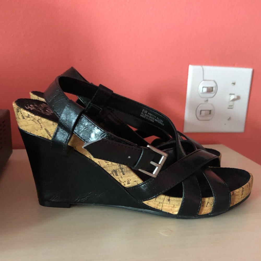 Sandals - Picture 4 of 4